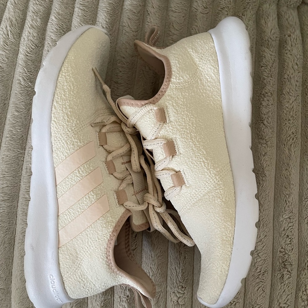 Adidas Cloudfoam Pure 2.0